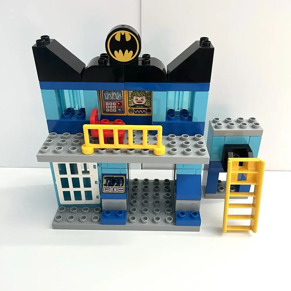 Lego Duplo 10842 Batcave Challenge Batman Complete Building Set w/ Box Manual